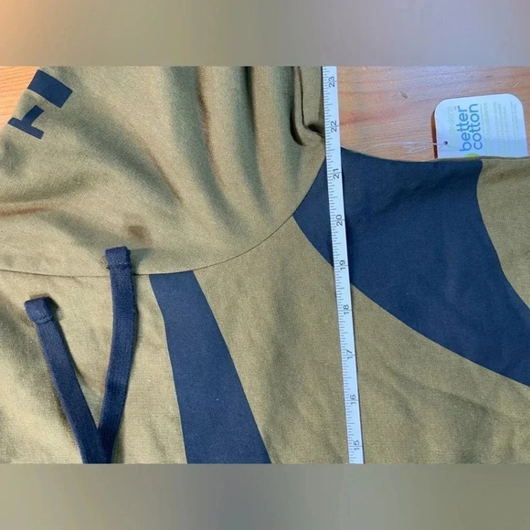 Star Wars - The Mandalorian - Medium Green Hoodie / Sweater - BNWT ✨ - Picture 8 of 15